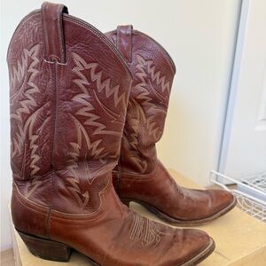 Celebrity Owned Justin Boots Tan and Brown Leather Interior size 11.5 style 2450